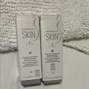 Herbalife Skin Protective Moisturizer SPF 30